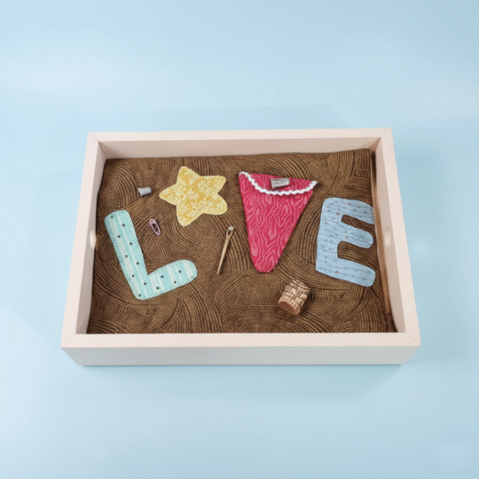 Bandeja en MDF para utensilios de costura